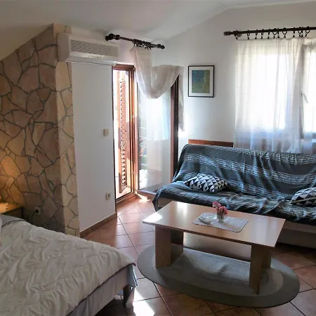 Aniica Apartment